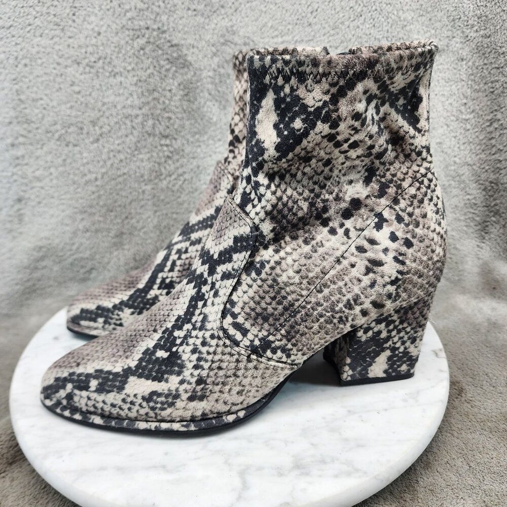 Marc Fisher Shoes Womens Size 6.5 Leave Gray Snake Print Ankle Boots *GUC*